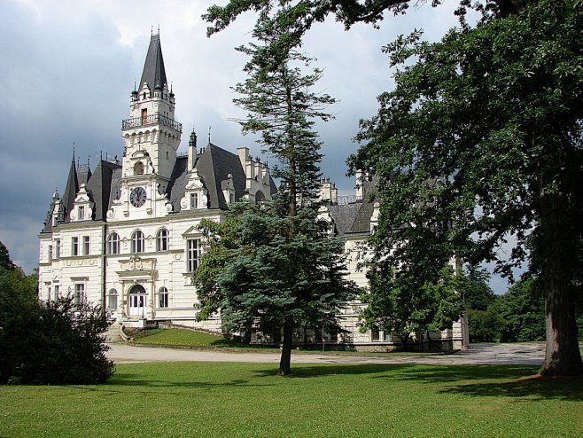 fairytalecastlebyt1sup