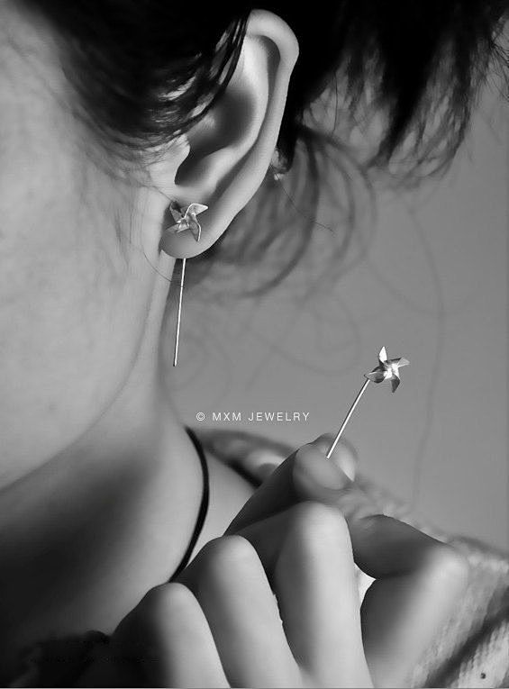 Tiny Pinwheel Earrin...