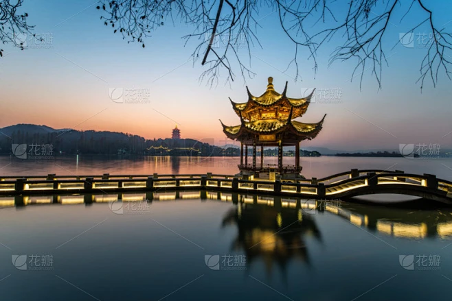 美丽的杭州，在日落和古代馆-花瓣网