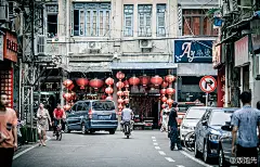#厦门城记# 这样的转角 已记不清走过多少回（厦门 镇邦路）又拍网： http://t.cn/zHBeo2E
