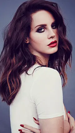 #Lana Del Rey# #Fucked My Way Up To the Top-Lana Del Rey# lana del rey的壁纸来一发 喜欢她的复古风 简简单单的两条上扬的眼线 没有夸张的妆容 却让人过目不忘。图片来自tumblr 侵删。 ​