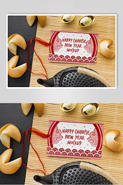 简约手绘新年红包物料样机