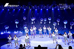 17岁的我额头还没有粉底采集到演绎