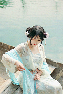 寒玉本无心、奈何总情深采集到古典
