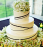 婚礼创意分享：让春光洒在漂亮的蛋糕上