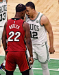 Photo by Arnaldo Israel on May 19, 2023. May be an image of 2 people, people playing basketball, basketball jersey, ball, backboard, stadium and text that says 'DIA ELTICS 13 BUTLER 22 VISTA PRINT LTICS 2'.