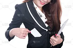 微笑商务女士拿着平板电脑展示空白名片