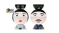 彭狮包装设计工作室 I 一个酒瓶的设计，两壶成对，两面性别。通过这壶酒打开话题，便可以实现都市的交友。对年轻群体来说，我们提出一个交友的载体。通过一壶酒打开话题：这壶酒一面男一面女，一对唐朝白酒，一对北欧威士忌...试试哪一款呢？
包装最直接的使用方式，则是配对的形式，两两底部重合，变成一个人型脸蛋，从而创造意外的画面。
-
设计机构：彭狮包装设计工作室
原创设计：彭伟