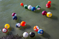 【美陈装置】威尼斯海面浮现巨型彩色桌球装置@国际美陈俱乐部