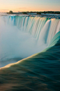 Niagara falls - One of Canada's favourite tourist attractions: 