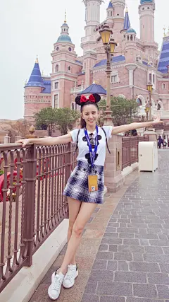 HD高清手机壁纸，一片壮丽宁静、碧蓝无边像光滑的大理石般的海洋