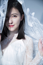 杨子姗“南极”主题大片曝光 轻羽白纱温婉灵动 : 近日，杨子姗一组“南极”主题时尚大片曝光，片中杨子姗时而温婉动人，时而帅气干练。