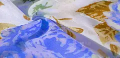 棉织物。白色背景上的花。它对于处理设计、项目、壁纸、重音您的项目来说是非常全面和理想的 