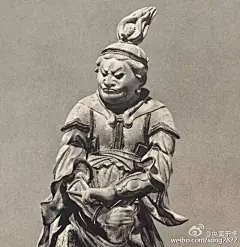 建於8世紀的日本室生寺，是奈良最具有代表的古寺建築之一。寺裡藏有多尊佛像，其中十二神將像，從子時到亥時代表十二支，意為守護總生的時辰，形象也與中國十二生肖有關，造型生動，惟妙惟肖。 ​​​​