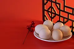 春节，过年了，窗户，白色，易碎，食物，年味营养，红色，鸡蛋，早餐，蛋壳，蛋白质，健康，复活节，美食，水煮蛋，鸡蛋，新鲜鸡蛋，818A6747 – 饿狐背景网站-微距高清设计素材免费图片下载海报壁纸摄影背景素材，背景图，背景墙，背景板，背景图片，背景纹理，背景板设计，背景材质，背景大图