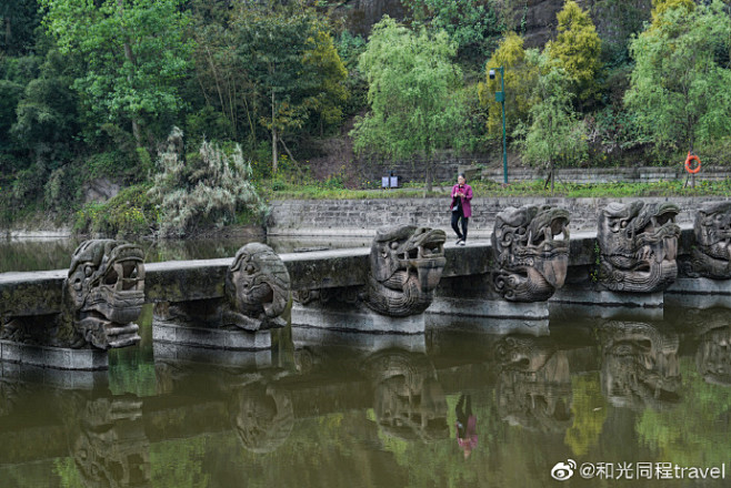 龙脑桥，600年的洪武平板石桥，石桥听着...