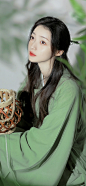 青青子衿
采集@别致的七
cr：四月物语写真馆