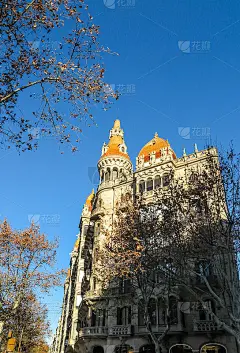 巴塞罗那的建筑立面_5098920527
