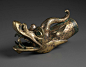 英国伦敦Eskenazi行展出私人收藏西汉:铜鎏金龙首型饰件