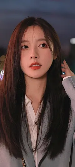 长发网红美女手机壁纸_彼岸手机壁纸