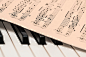 钢琴, 乐谱, 音乐表, 键盘, 钢琴键, 音乐, 仪器, 经典, 请注意, 五线谱, 古典, 作曲家, 壁