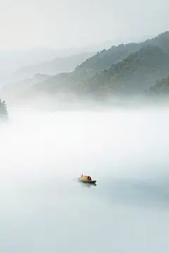 一叶扁舟自然山水风景大屏幕手机壁纸http://www.kutoo8.com/