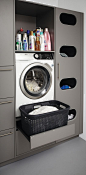 Schuller washing machine unit with put-out support.