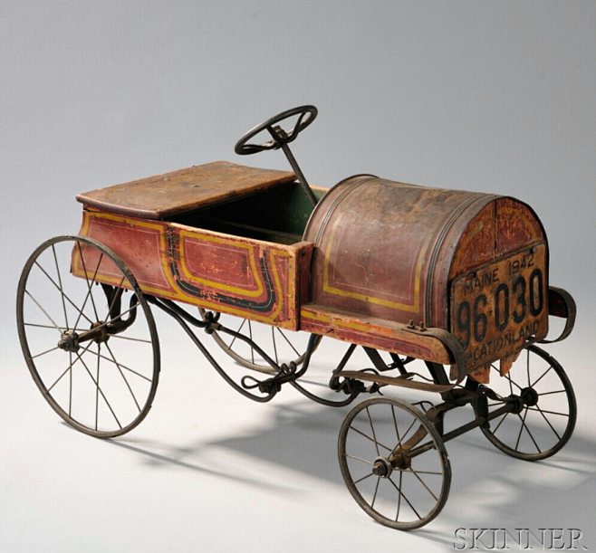 古董玩具车