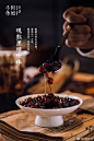 阿嬤手作大招牌：現熬黑糖珍珠  慢慢來，才能熬煮出質樸的黑糖焦香…  由老阿嬤純手工搗騰出的一粒粒招牌黑￿8586cc9gy1fpur0ui66fj20qo140gtb