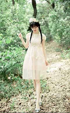 中网美女录采集到裙子