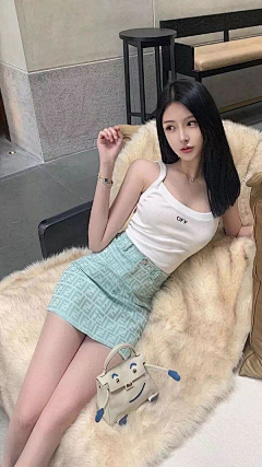 我叫画家采集到美女