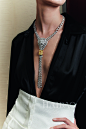 香奈儿 (Chanel) 推出臻品珠宝“SOUS LE SIGNE DU LION”系列，以狮子艺术品为设计灵感