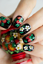Khokhloma nails