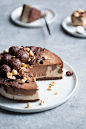 Almost Raw Vegan Hazelnut Chocolate Dream Cake - The Green Life