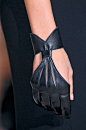 Leather gloves