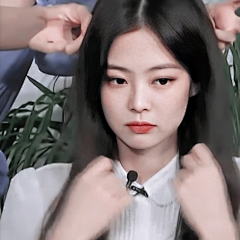 荷华与美采集到最·JENNIE