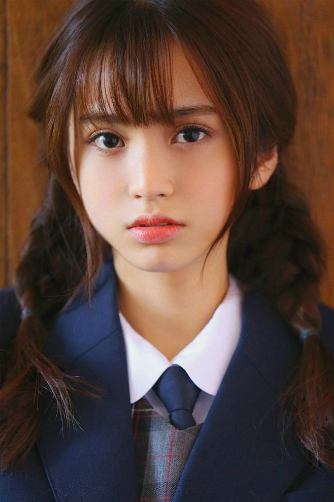 纯美大眼学生妹清新养眼生活照