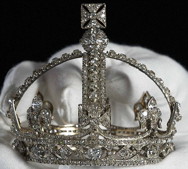 维多利亚女王在1870年要求制作的小型钻...