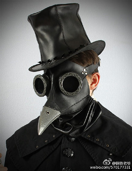 钢铁老爷瘟疫鸟面具现在抓紧赶制中已经可以.