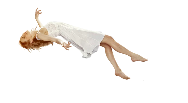 人物模特内的花瓣采集图片-天天做梦