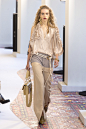 Chloé Spring 2019 Ready-to-Wear Fashion Show : The complete Chloé Spring 2019 Ready-to-Wear fashion show now on Vogue Runway.