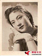 20世纪40年代中后期的短短几年间，中国的电影发祥地上海，王丹凤这位清秀靓丽的佳人吸引着广大观众，前来影院去一睹她在银幕上的芳容。她就在这短短的几年间，共主演和参演了35部电影，她的青春倩影，是当时上海滩各类电影画刊中，争相刊登的“美人照”封面最多的明星。 