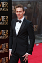 (2014)> The Lawrence Oliver Awards Arrivals - 28th April - 051 - Tom Hiddleston Online