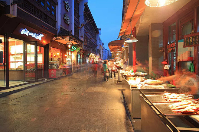 户部巷,美食街,街道,夜晚,商店图片图片素材_ID:VCG21794ec2d54