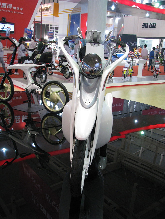YAMAHA概念电动车