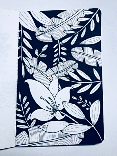 com瓶花 黑白画 手绘 装饰画 缠绕1不想作图-采集到平面构成/黑白装饰