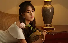 袁冰妍甜美优雅写真桌面壁纸