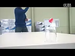 小李飞刀不玩飞刀，玩名片。神乎其神的飞名片技艺..牛