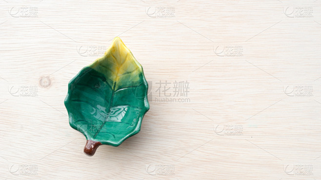 绿色,叶子,平视角,彩色图片,黄色,木制...