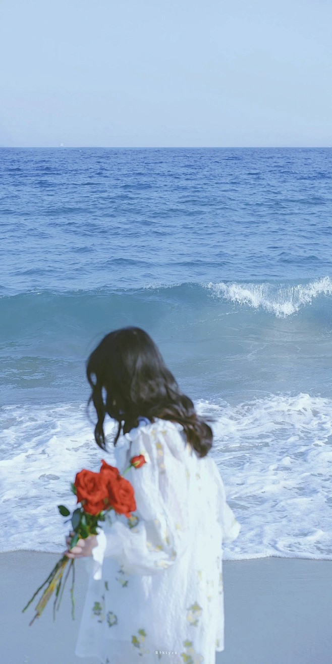 最是往事醉人情，最是旧情伤人心『大海夏日...